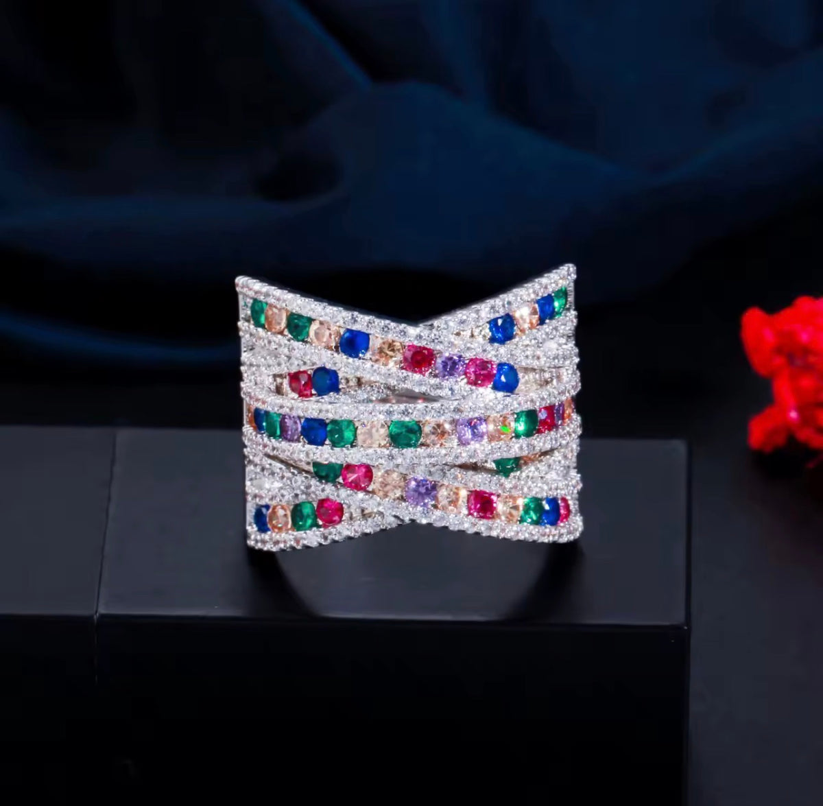 Iris Infinite Crossover Ring