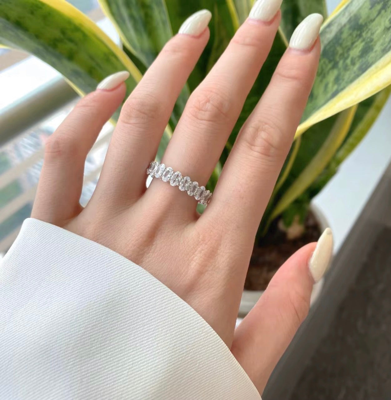 Dazzling Ring