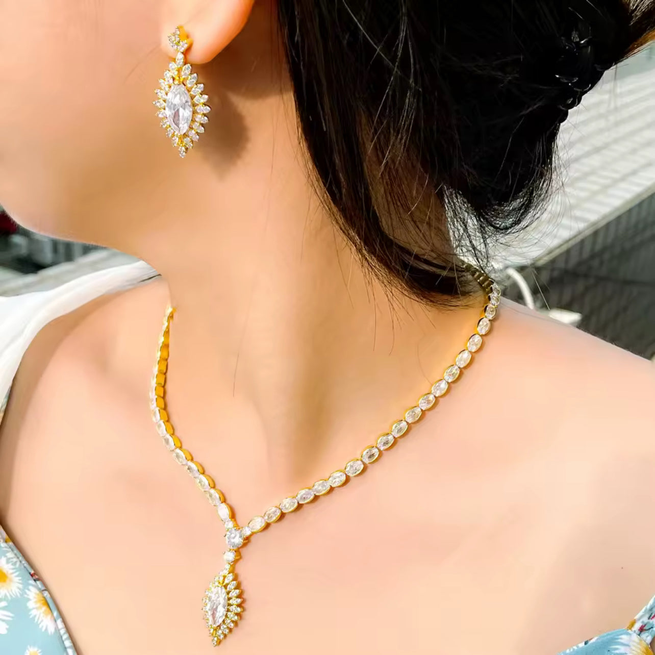 Aurora Glow Necklace & Earring Set