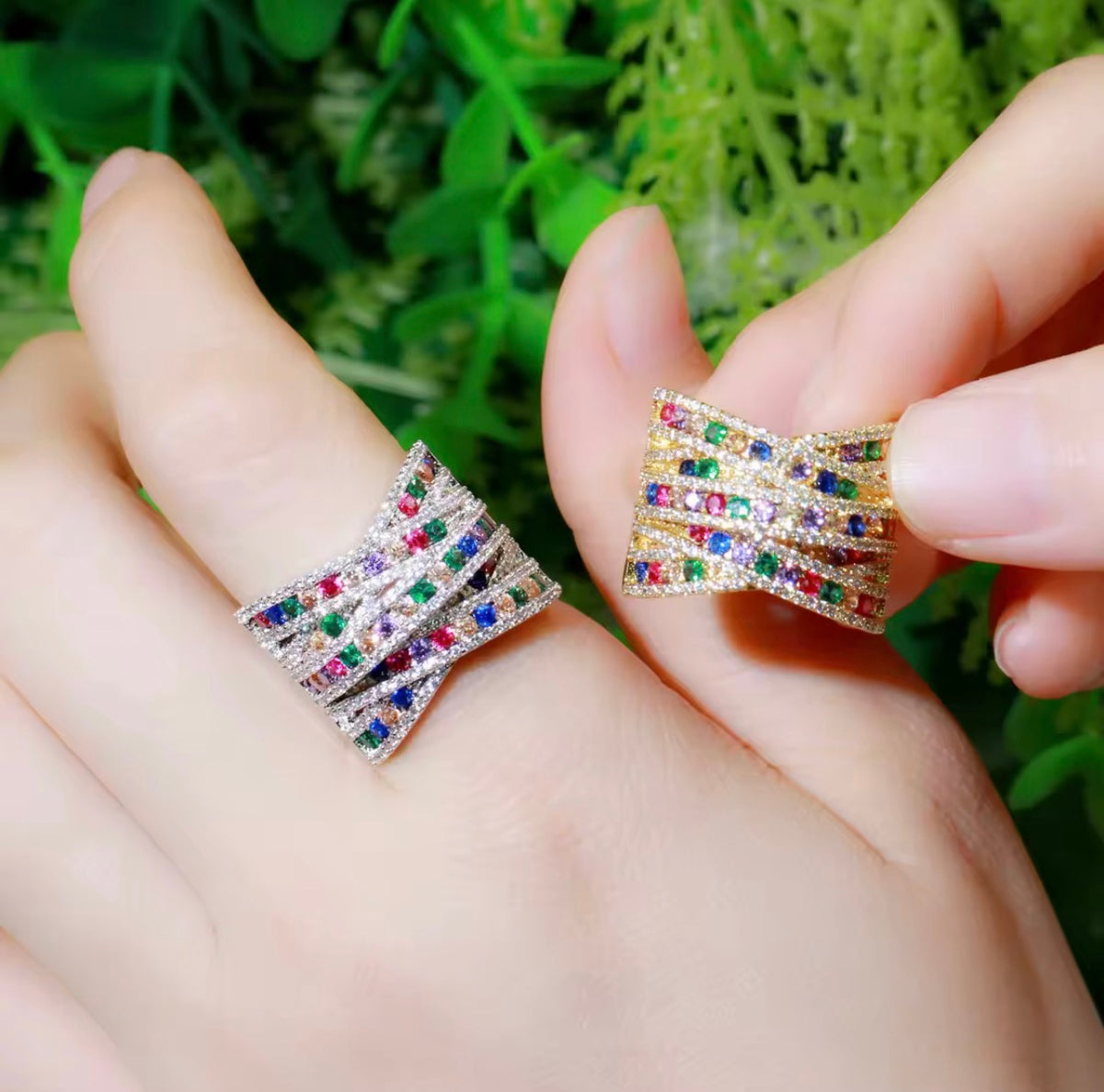Iris Infinite Crossover Ring