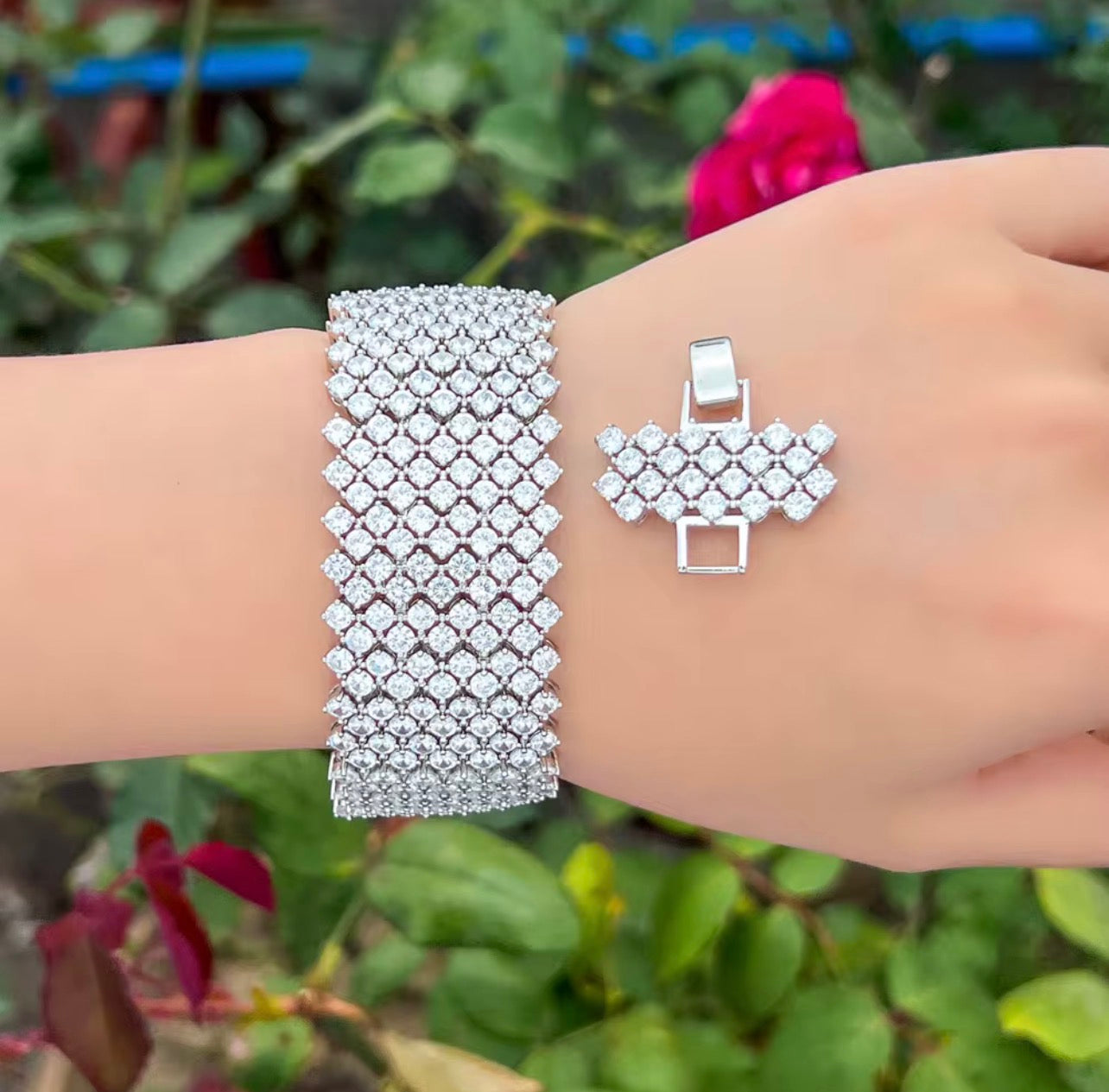 Lumina Infinite bracelet