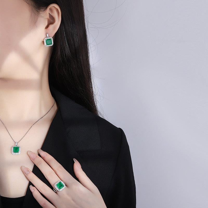 Emerald Riviera Cocktail Ring