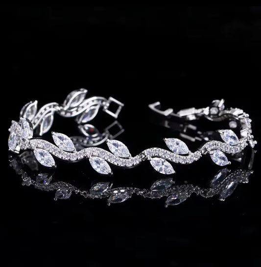 Marquise Eternal Leaf Bracelet