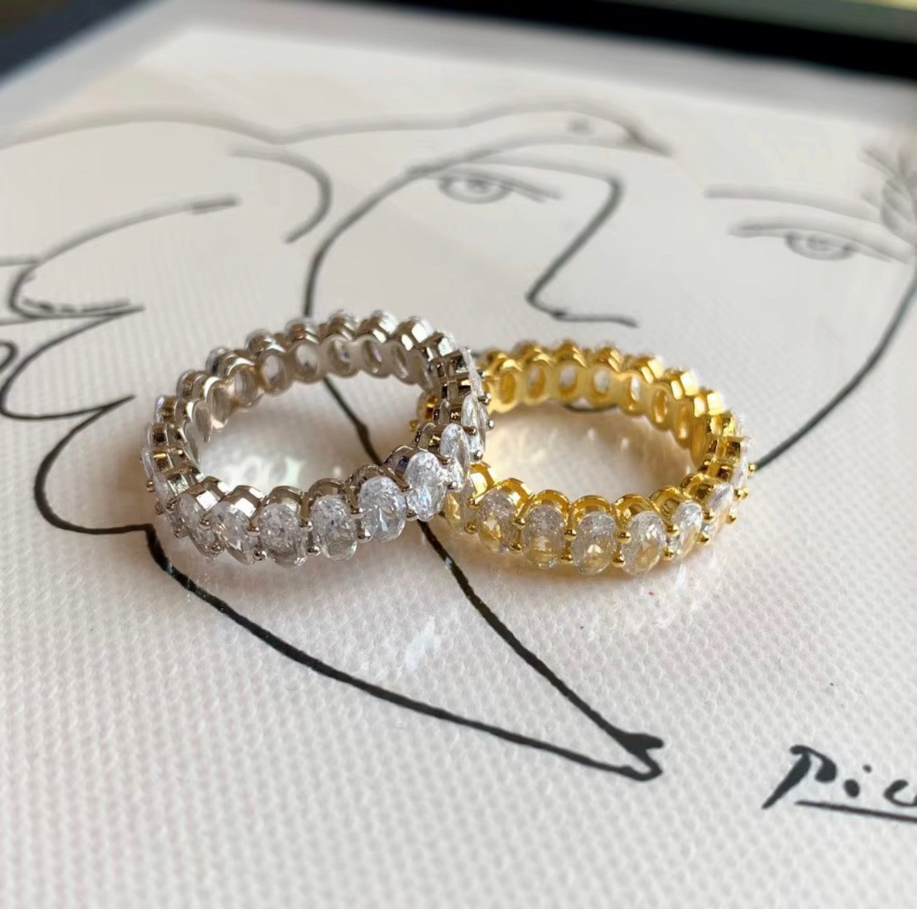 Dazzling Ring