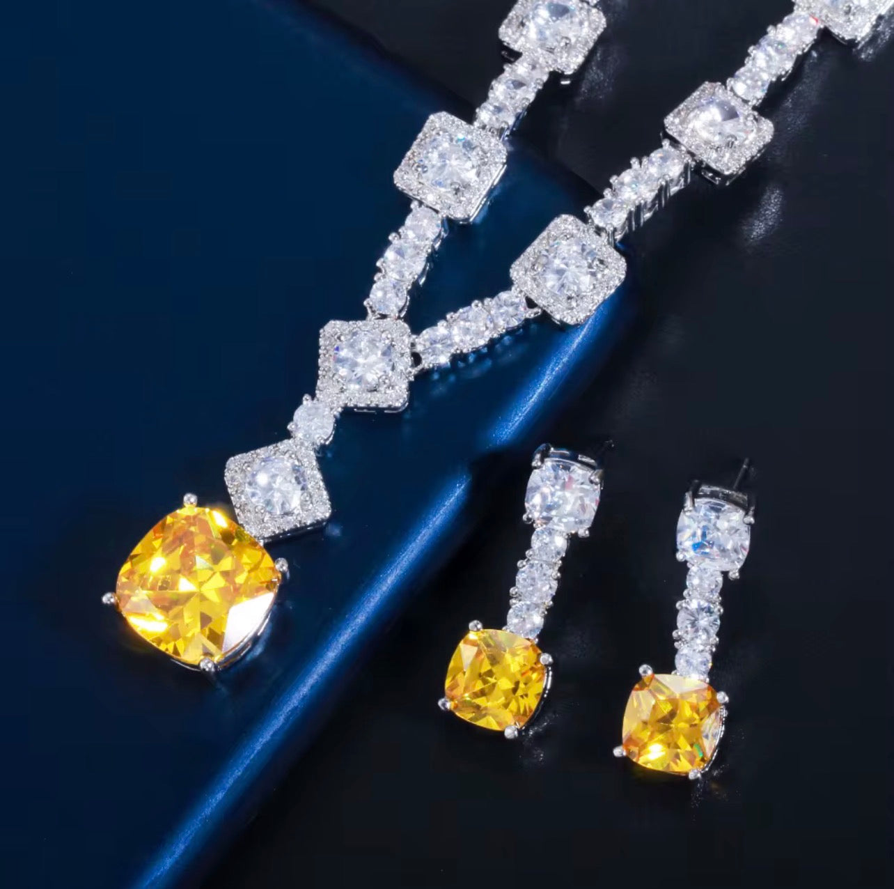 Glow Necklace & Earring Set