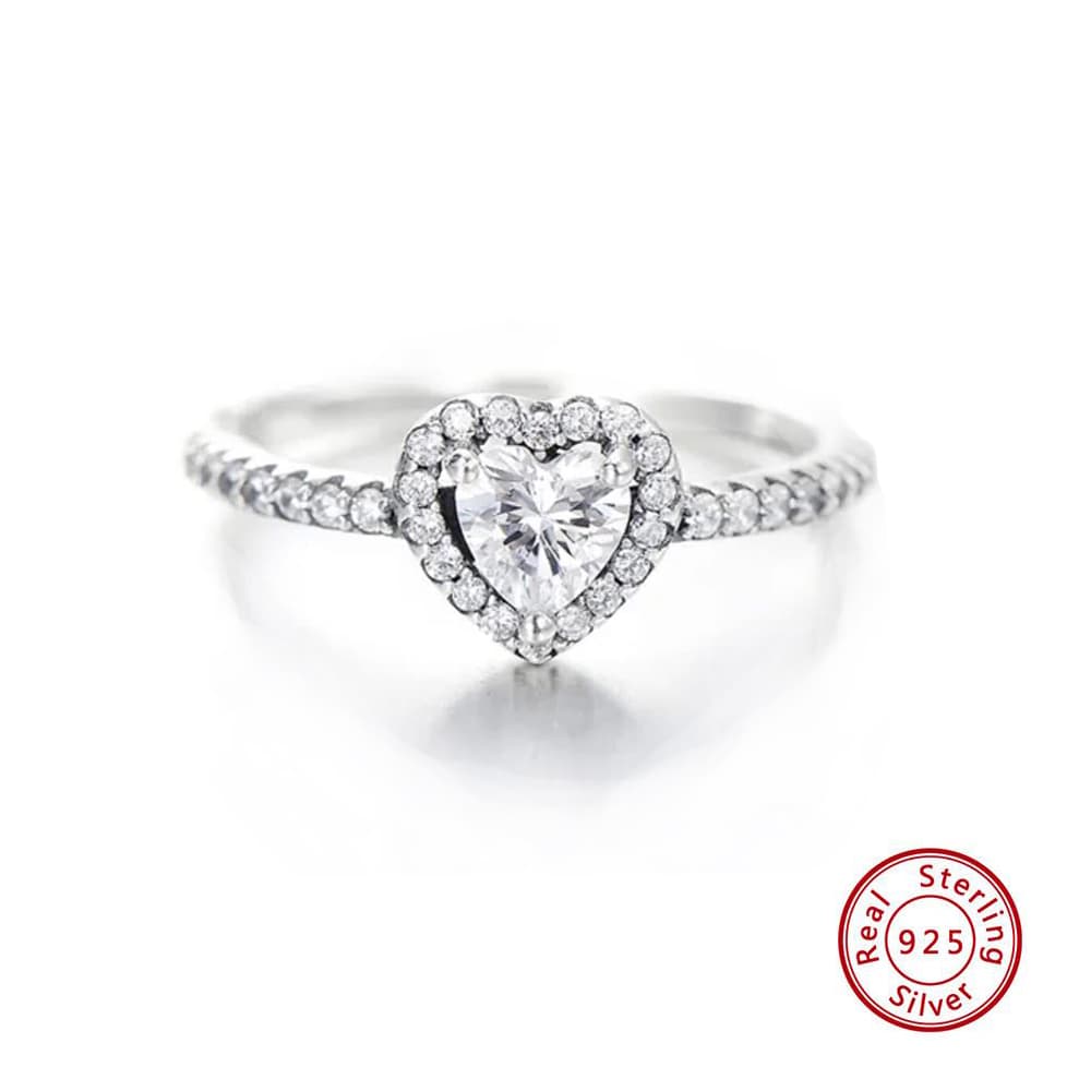 Radiant Eclat Heart Ring