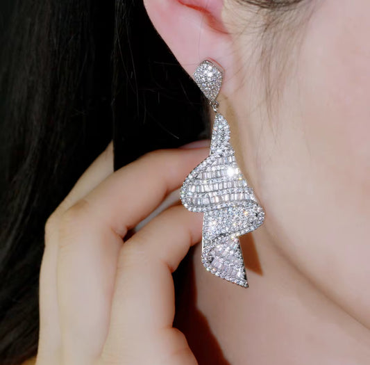 Lumiere Drop Earrings