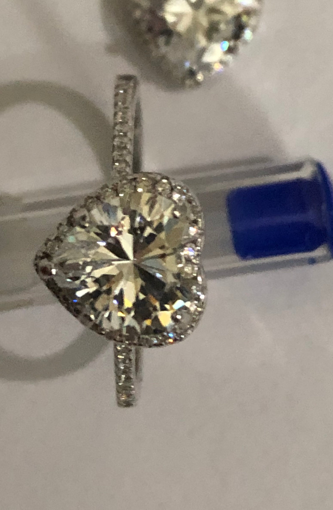 Eternal Lumiere Heart Ring