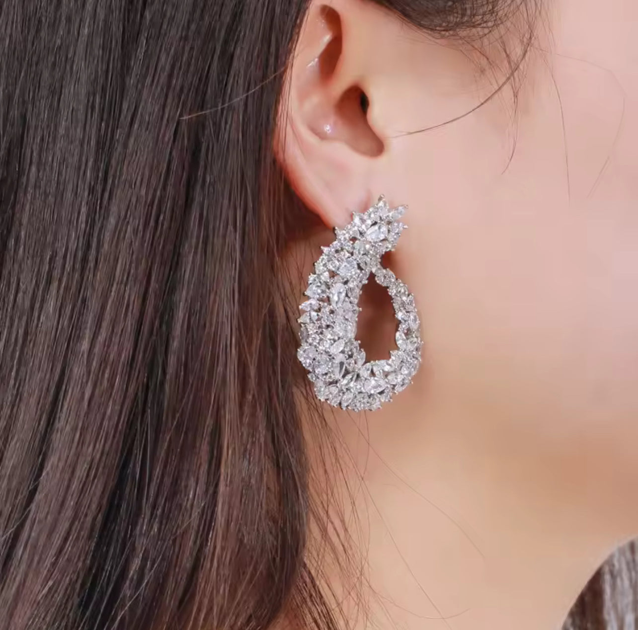 Sparkling Glow Earrings