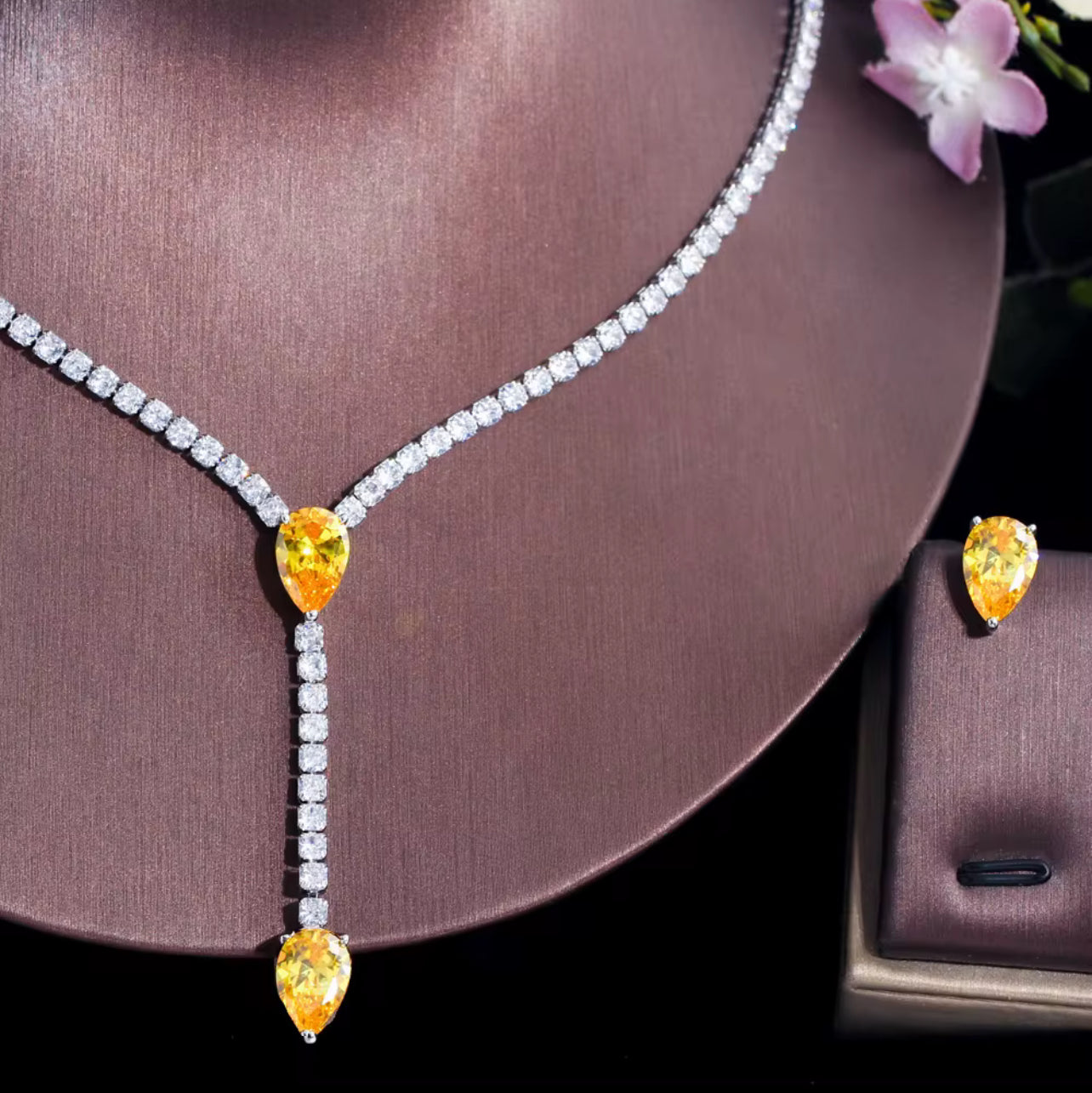 Glimmering Starlight Necklace & Earring Set
