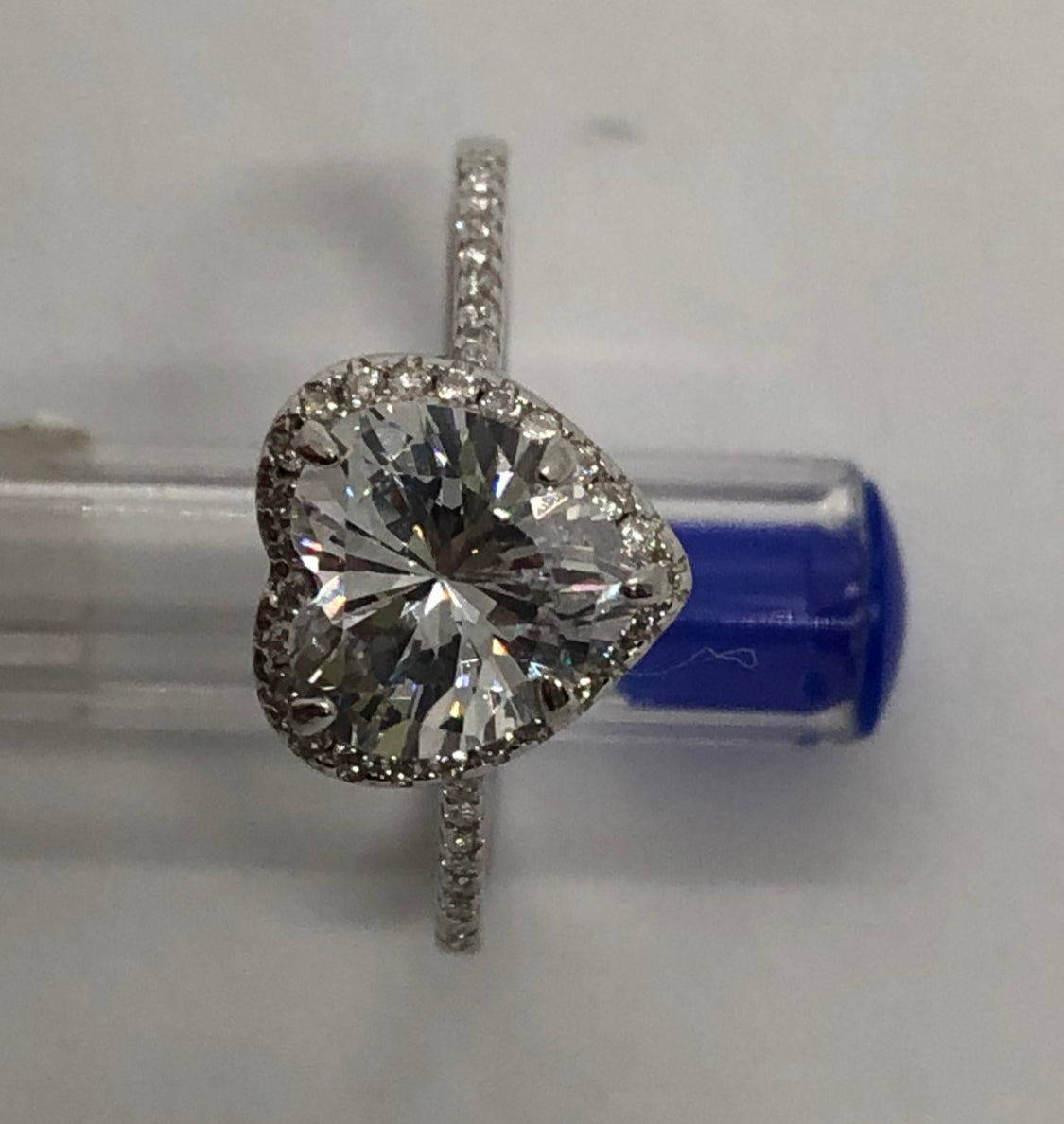Eternal Lumiere Heart Ring