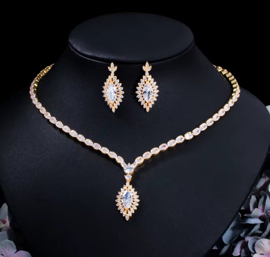 Aurora Glow Necklace & Earring Set