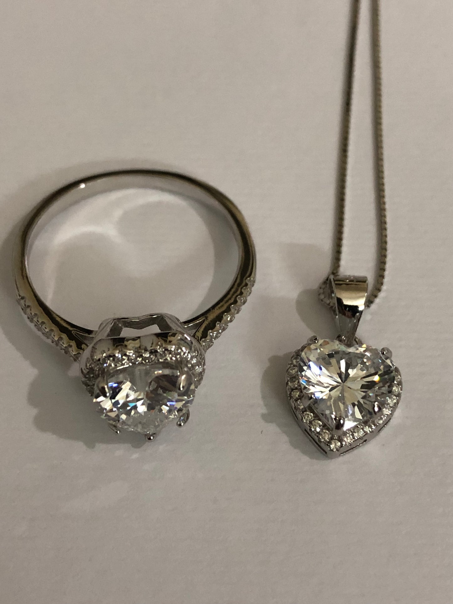 Eternal Lumiere Heart Ring