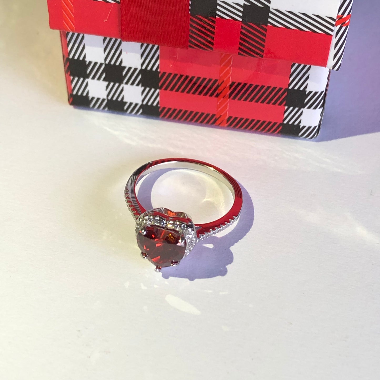 Timeless Eclat Heart Ring