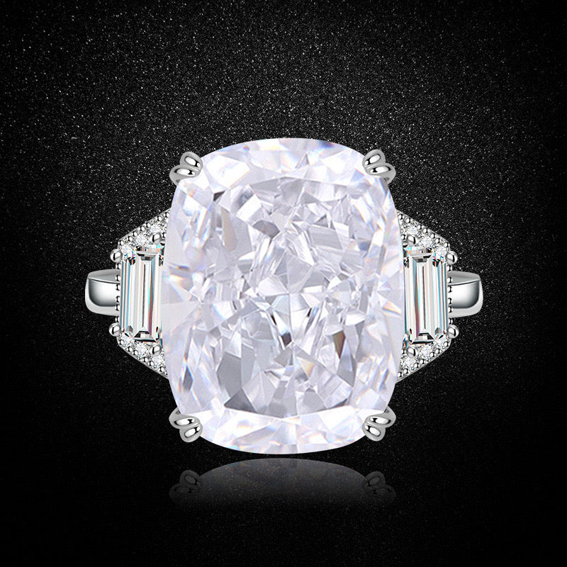 Lumina Grandeur ring