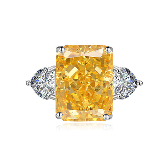 Lustrous Eclat Ring